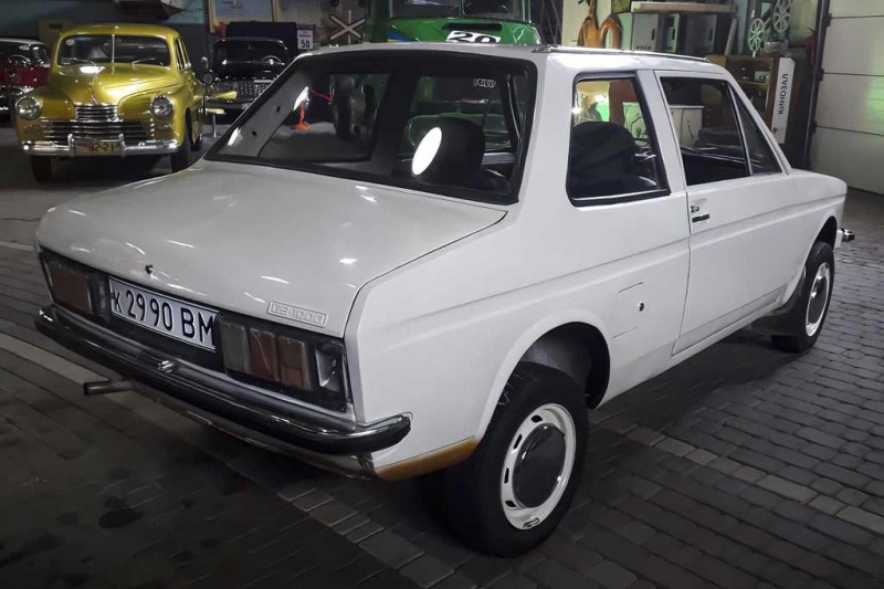 Такого ЗАЗ-1102 вы скорее всего не видели: это прототип модели «Перспектива» 1 Такого ЗАЗ-1102 вы скорее всего не видели: это прототип модели «Перспектива»