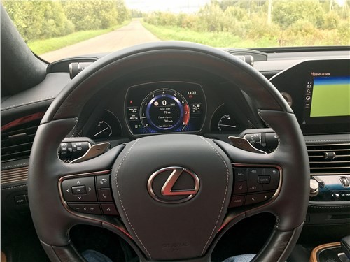 Способен ли Lexus LS 500 обыграть Mercedes 9 Способен ли Lexus LS 500 обыграть Mercedes
