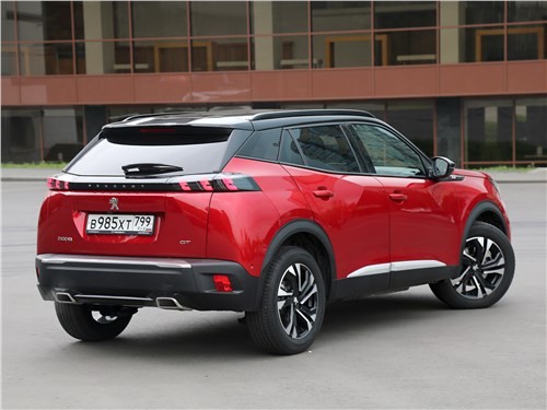 Тест-драйв Peugeot 2008 (поколение II) - Чем топовый Peugeot 2008 схож с... калейдоскопом