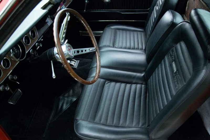 Пикап на базе классического Ford Mustang 1966 года продали за скромную сумму