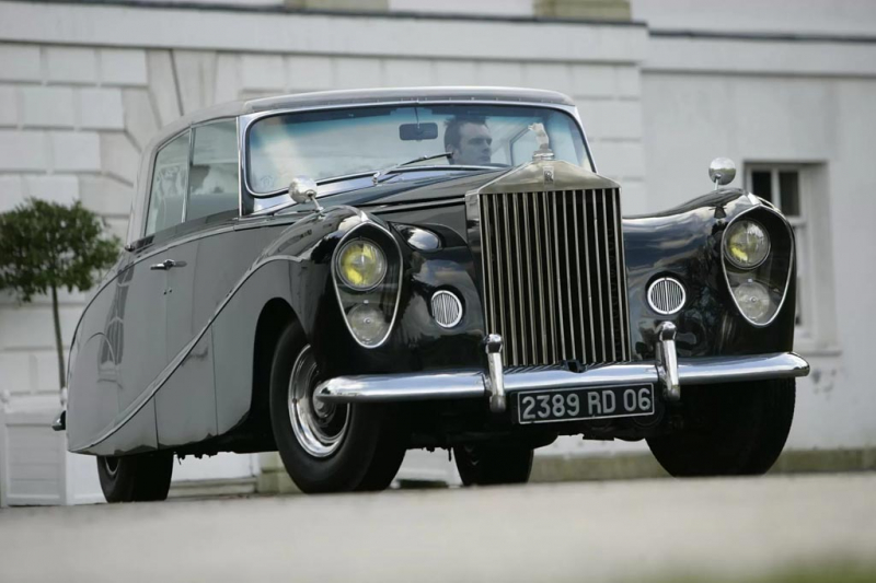 Нубар Гюльбенкян и его эксклюзивный лимузин Rolls-Royce Silver Wraith