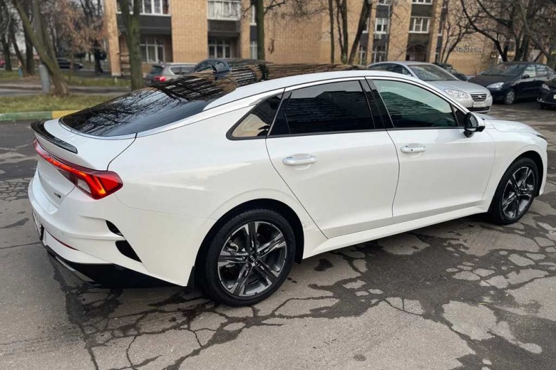 Покупкой остался недоволен: KIA K5 точно не стоит тех денег, которые за нее просят