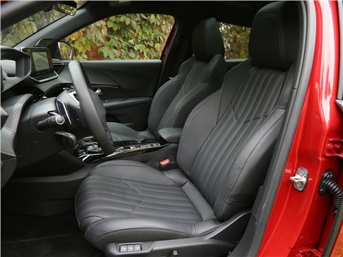 Тест-драйв Peugeot 2008 (поколение II) - Чем топовый Peugeot 2008 схож с... калейдоскопом