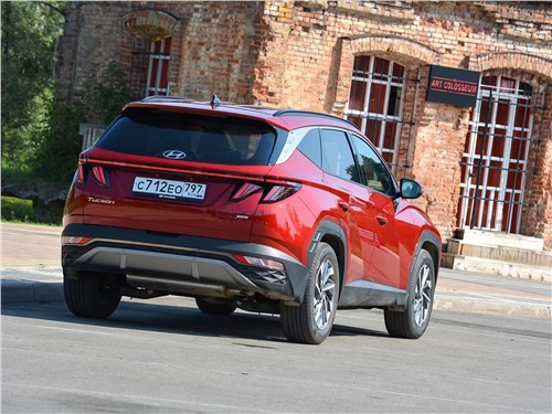 Тест-драйв Hyundai Tucson (поколение IV) - Эффектная прагматичность