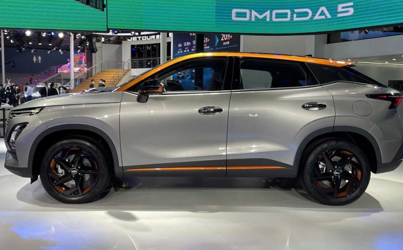 В Китае представлен Chery Omoda 5: первенец нового семейства кроссоверов