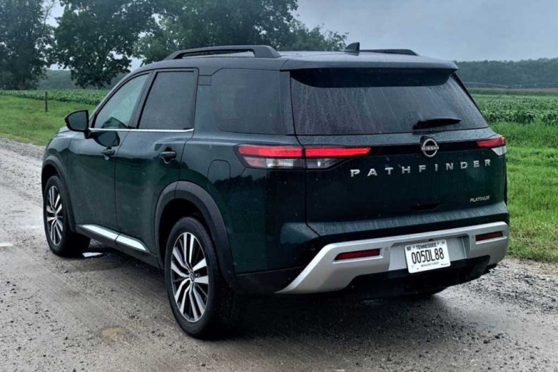 Продажи нового Nissan Pathfinder 5 в России стартуют в начале 2022 года