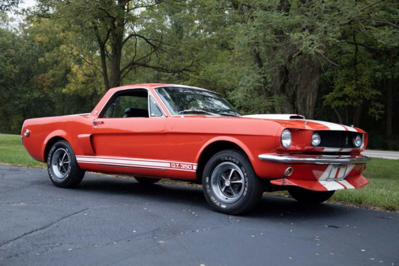 Пикап на базе классического Ford Mustang 1966 года продали за скромную сумму