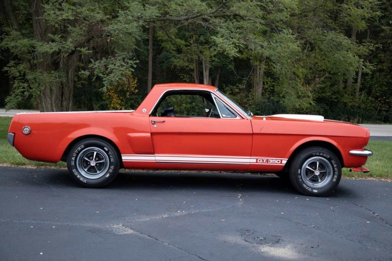 Пикап на базе классического Ford Mustang 1966 года продали за скромную сумму