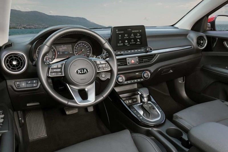 Недостатки KIA Cerato 2021: все минусы и плюсы по отзывам владельцев 2 Недостатки KIA Cerato 2021: все минусы и плюсы по отзывам владельцев