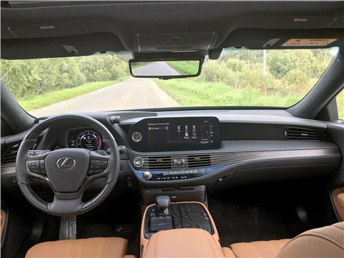Способен ли Lexus LS 500 обыграть Mercedes 8 Способен ли Lexus LS 500 обыграть Mercedes