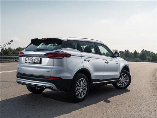 Тест-драйв Geely Atlas (поколение II) - Объехал конкурентов на гибридных технологиях 