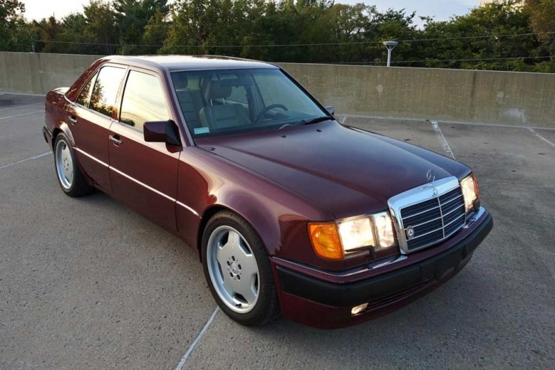 Mercedes-Benz 500E W124: на аукцион выставлен &laquo;волк в овечьей шкуре&raquo;
