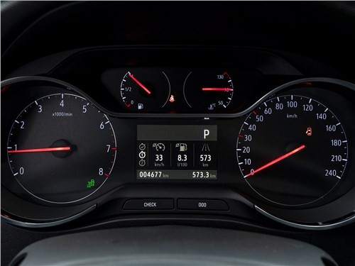 Тест-драйв Opel Crossland (поколение I рестайлинг) - Соблазняет без заигрываний 4 Тест-драйв Opel Crossland (поколение I рестайлинг) - Соблазняет без заигрываний