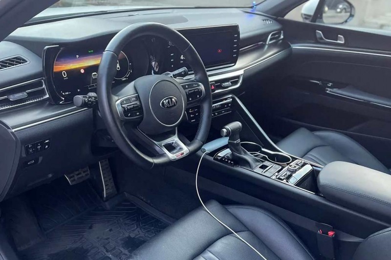 Покупкой остался недоволен: KIA K5 точно не стоит тех денег, которые за нее просят