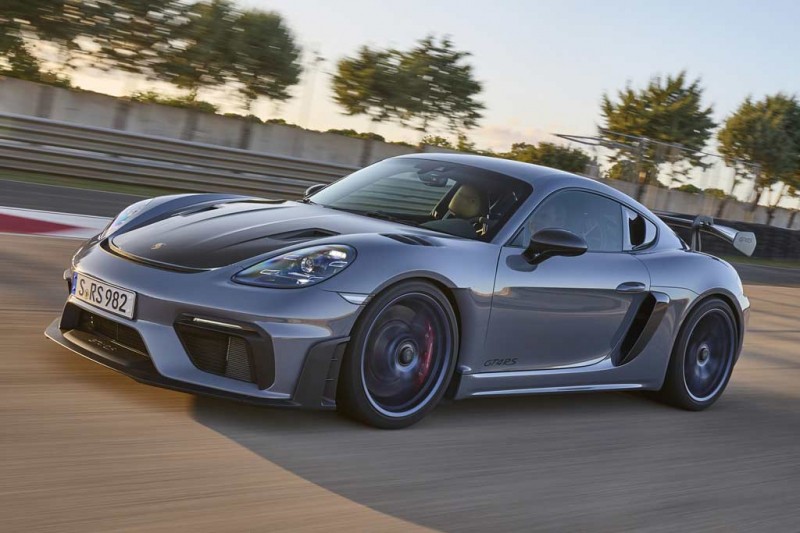 Немцы представили экстремальный спорткар Porsche 718 Cayman GT4 RS