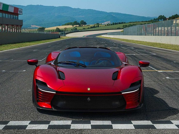 Ferrari представила новую модель Daytona SP3 1 Ferrari представила новую модель Daytona SP3