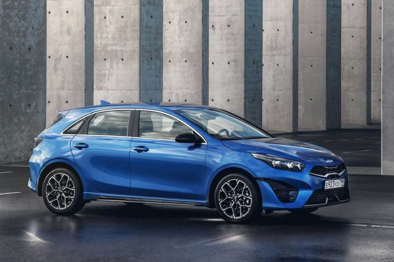 Седан и универсал KIA Ceed 2022 после рестайлинга стали: комплектации и цены