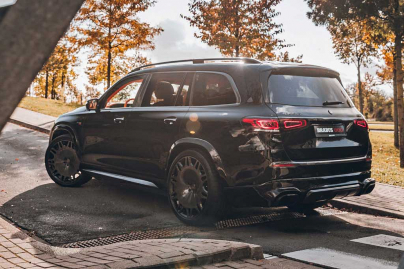 Mercedes-Maybach GLS от Brabus получил грозный кузов, яркий салон и колеса на 24&Prime;