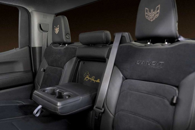 Chevrolet Silverado Bandit Truck: модификация в стиле фильма &laquo;Полицейский и бандит&raquo;