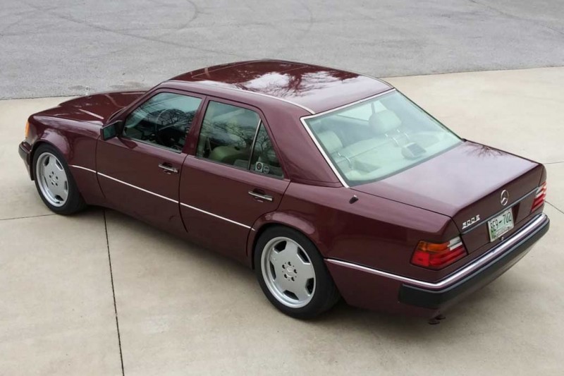 Mercedes-Benz 500E W124: на аукцион выставлен &laquo;волк в овечьей шкуре&raquo;