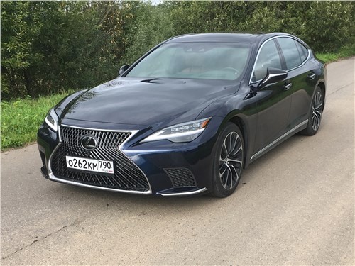 Способен ли Lexus LS 500 обыграть Mercedes 1 Способен ли Lexus LS 500 обыграть Mercedes