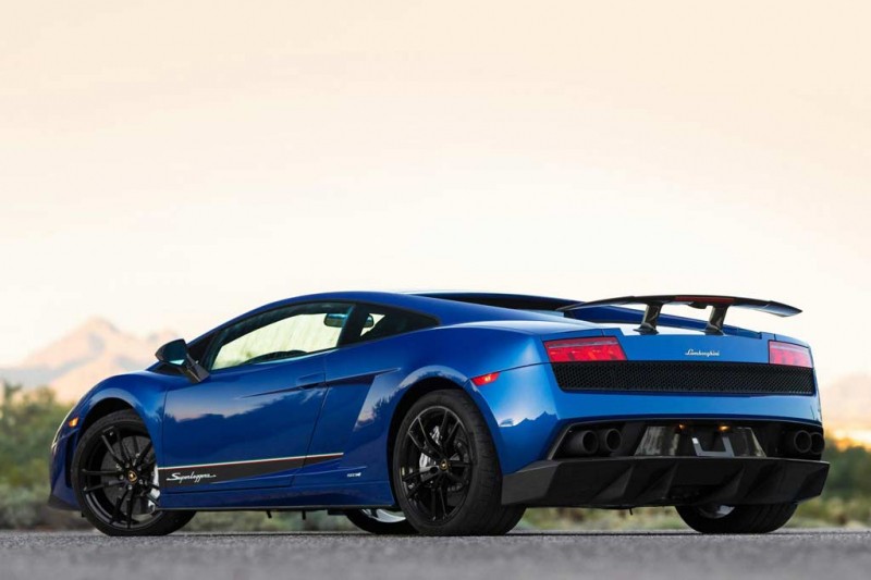 Lamborghini Gallardo LP570-4 Superleggera за десять лет подешевел в полтора раза