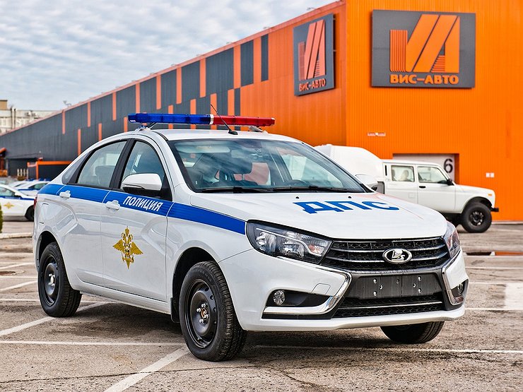 Российская ДПС сменит мощные Skoda Octavia на обычные LADA Vesta