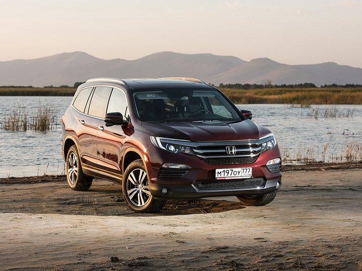 У 700 000 кроссоверов Honda на ходу может распахнуться капот