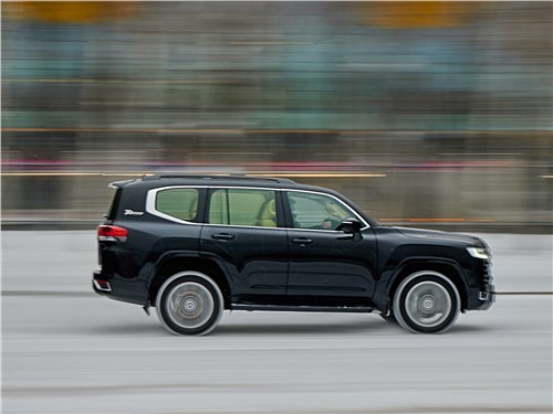 Новый Toyota Land Cruiser, пошла ли модернизация ему на пользу?