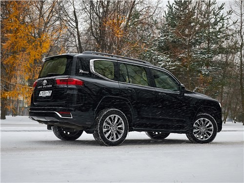 Новый Toyota Land Cruiser, пошла ли модернизация ему на пользу?