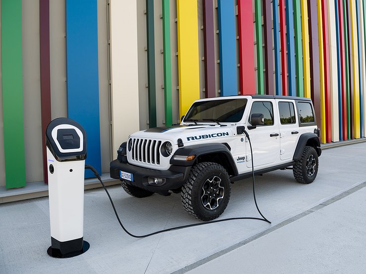 Почему внедорожники Jeep Wrangler теперь будут только «голубыми» 1 Почему внедорожники Jeep Wrangler теперь будут только «голубыми»