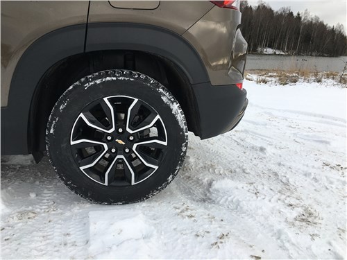 Тест-драйв Chevrolet TrailBlazer (поколение III) - Из хорошей семьи