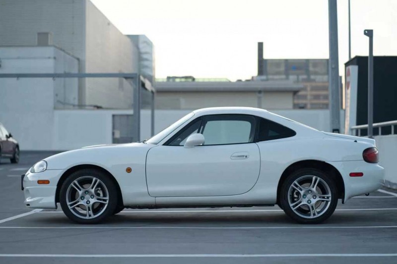 Mazda MX-5 в необычном кузове: таких было только 173 шт, а этот еще более редкий