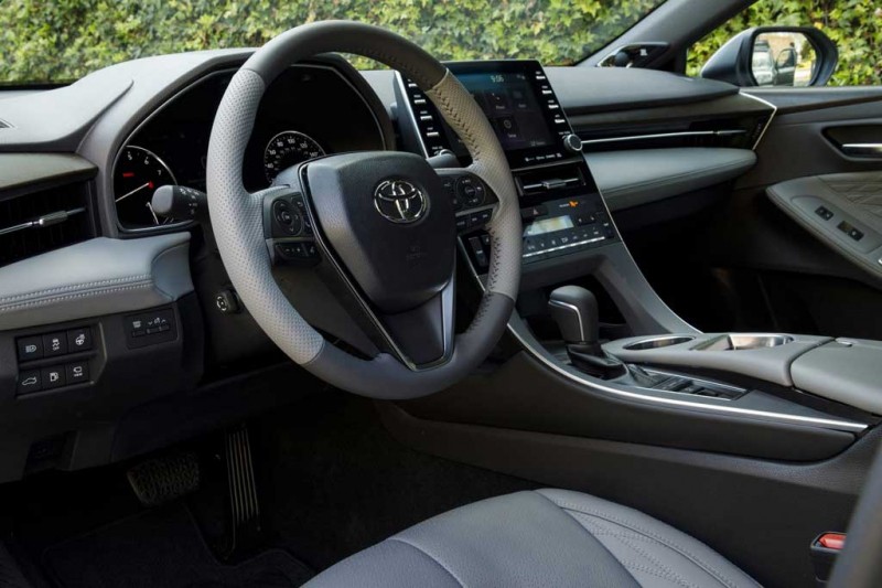 Продажи падают: японцы обновили Toyota Avalon перед снятием с производства