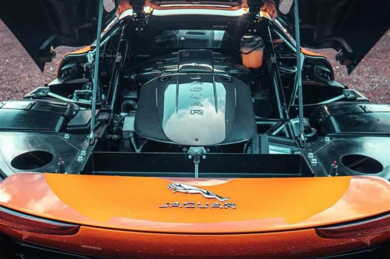Jaguar C-X75 из фильма про Бонда продают за ₽85 млн: однако ездить на нем нельзя