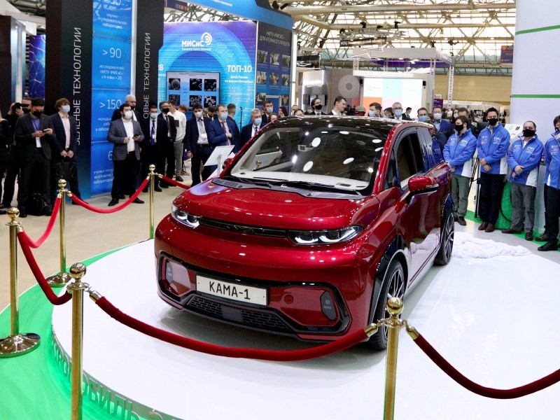 В российском автопроме появился последователь Михаила Прохорова.