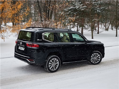 Новый Toyota Land Cruiser, пошла ли модернизация ему на пользу?