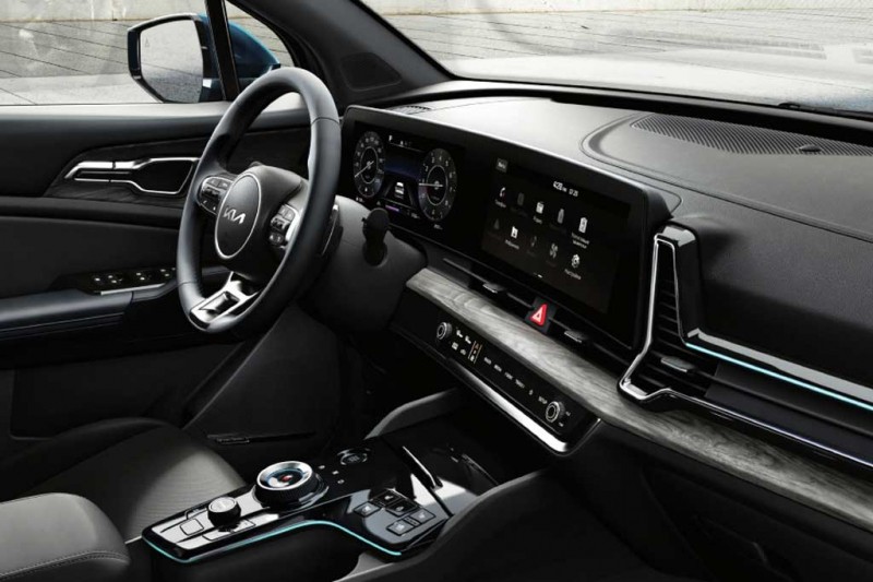 Почти +300 000 руб: названы движки и базовая цена нового KIA Sportage 5