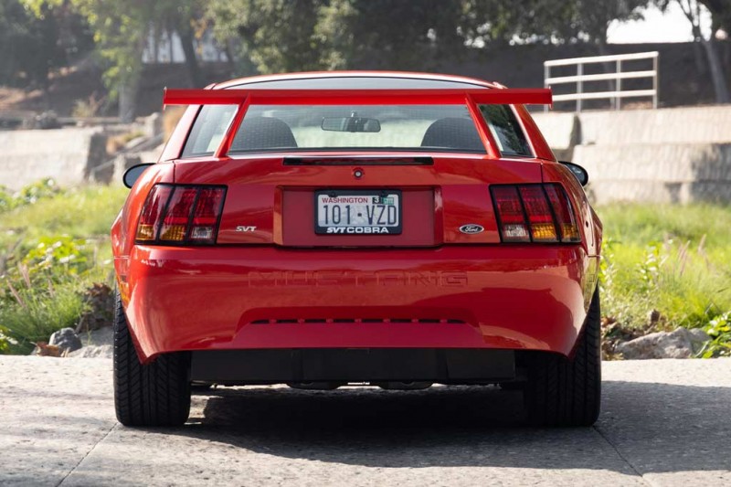 Ford Mustang Cobra R с минимальным пробегом готов уйти с молотка за 4,5 млн рублей