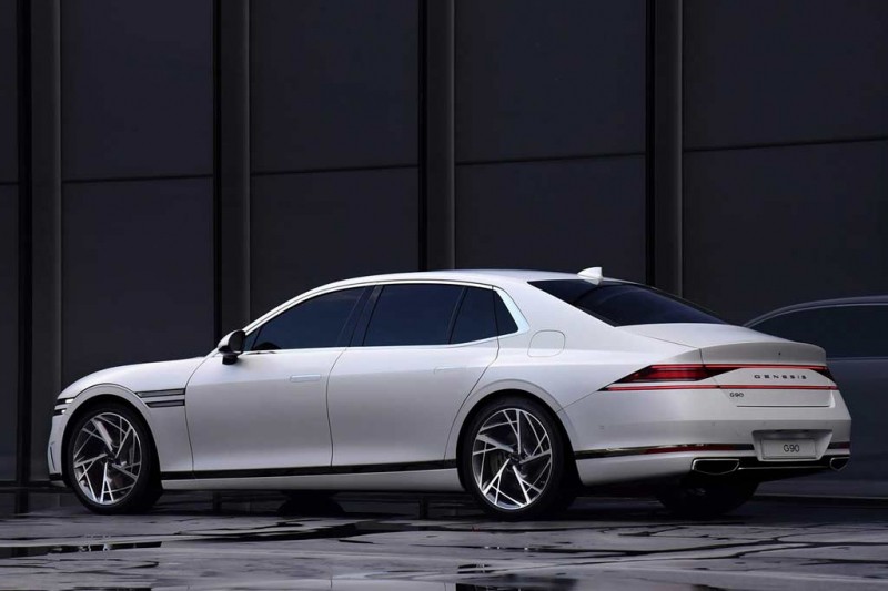 Genesis G90 2022: корейцы представили флагманский седан второго поколения