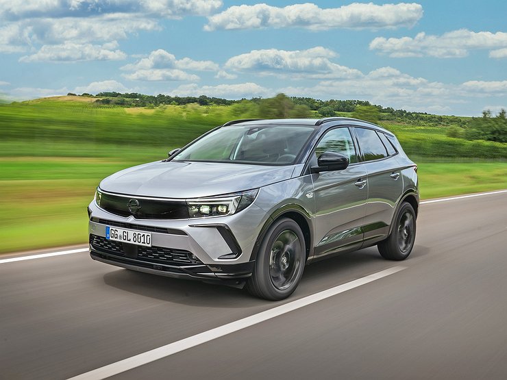 Стало известно, какими новинками Opel порадует россиян в 2022 году