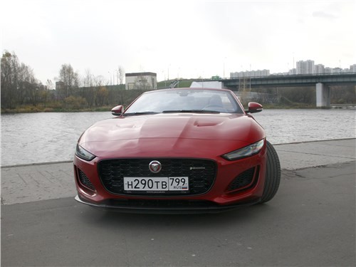 Jaguar F-Type — лучший кабриолет?