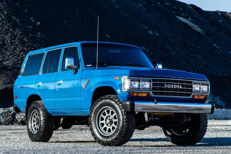 Переделку Land Cruiser J60 в рестомод с современной «начинкой» оценили в ₽13 млн 1 Переделку Land Cruiser J60 в рестомод с современной «начинкой» оценили в ₽13 млн