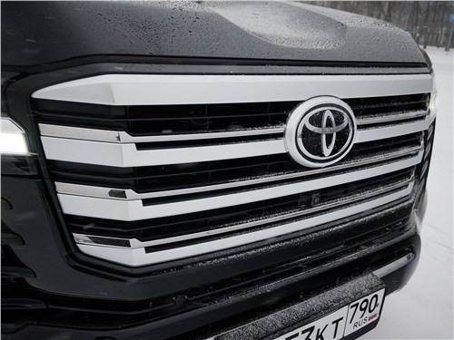 Новый Toyota Land Cruiser, пошла ли модернизация ему на пользу?