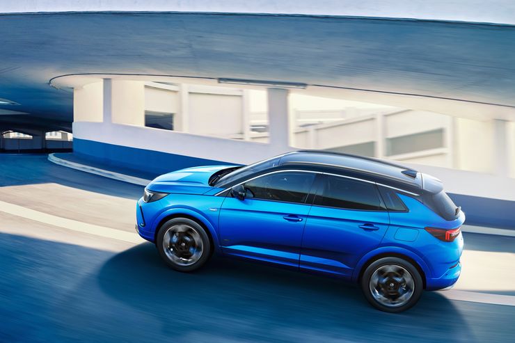 Стало известно, какими новинками Opel порадует россиян в 2022 году