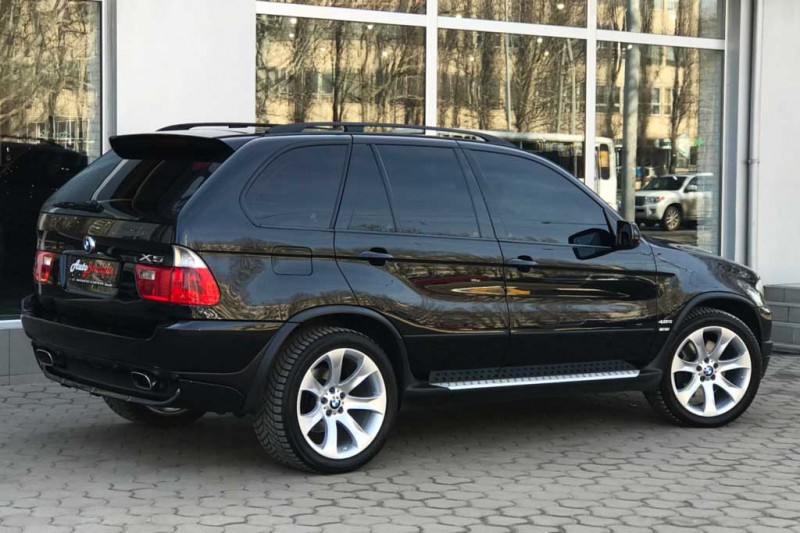 Старый BMW X5 с пробегом 200 000 км продали за 48 млн рублей: что в нем такого?