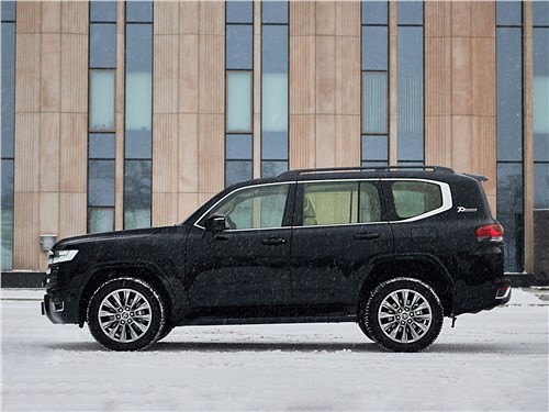 Новый Toyota Land Cruiser, пошла ли модернизация ему на пользу?