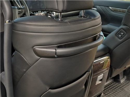 Toyota Alphard: зачем менять то, что идеально?