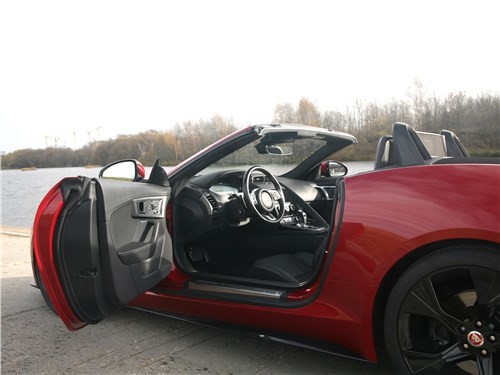 Jaguar F-Type - лучший кабриолет?