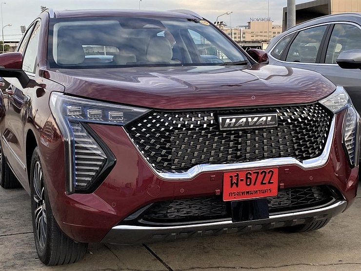 Опубликованы первые фотографии обновленного кроссовера Haval Jolion